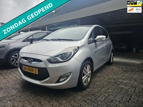 Hyundai Ix20 1.4i i-Vision | 3/6 of 12 MND GARANTIE | PANO DAK | CRUISE | AIRCO | NIEUWE APK |
