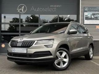 Skoda Karoq 1.5 TSI ACT Style CarPlay | Trekhaak | Dealer OH