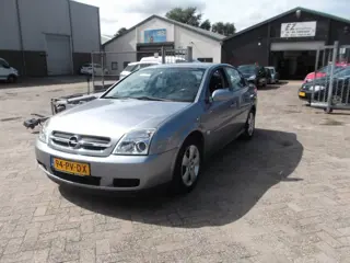 Opel Vectra 1.8-16V COMFORT airco (bj 2004)