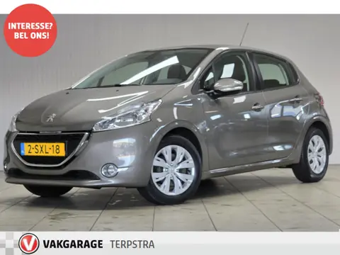 Peugeot 208 1.2 VTi Envy/ 5-Drs/ Navi/ Clima/ Cruise/ Elek. pakket/ Isofix/ Bluetooth/ Multi. Stuur/