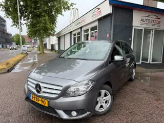 Mercedes-Benz B-klasse 180 Ambition AUTOMAAT LEER