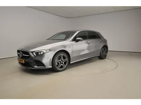 Mercedes-Benz A-klasse 250 e Business Solution AMG Limited | Stoelverwarming | Navi