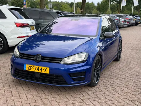 Volkswagen Golf 2.0 TSI R 4Motion / Panoramadak / Camera / Leder / Sterrenhemel / Remus uitlaat / 19