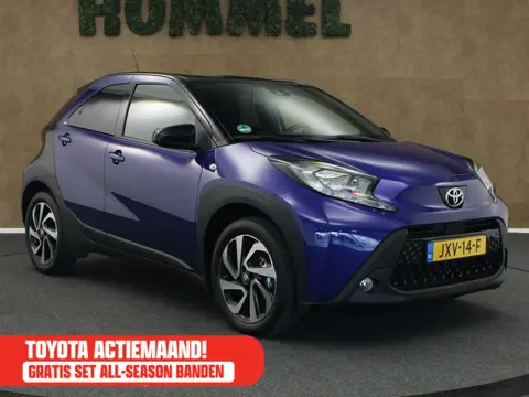 Toyota Aygo X 1.0 VVT-i MT Pulse - AIRCO - VOORSTOELEN VERWARMD - 17 INCH LICHT METALEN VELGEN - CAM