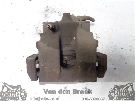 BMW 3 serie E46 316Ti Compact 2001-2005 Remklauw links achterzijde