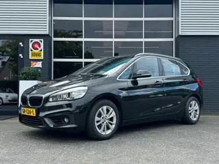 BMW 2 Serie Active Tourer 218i Essential, Automaat, Bluetooth, Cruise, Navi, Trekhaak, PDC, NAP