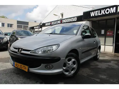 Peugeot 206 1.4 XS Premium / Airco / Elektrische ramen / Centrale deurvergrendeling
