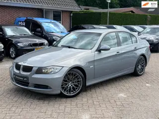 BMW 3-serie 325i High Executive|6-cilinder|Xenon|Leder|Sport stoelen|Cruise control|Climate control|