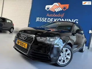 Audi A1 1.2 TFSI Attraction / bj.2011 / kleur: zwart / climate control / sportvelgen / stereo / APK 