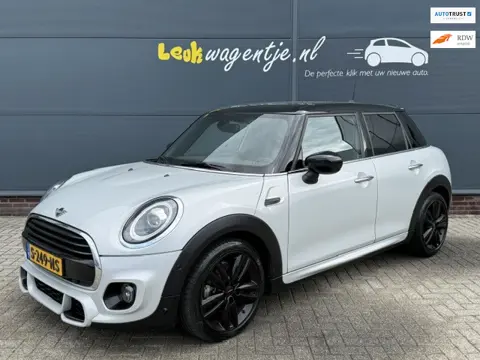 Mini 5-Deurs 1.5 Cooper Summer Ed. Automaat *leder *stoelv.