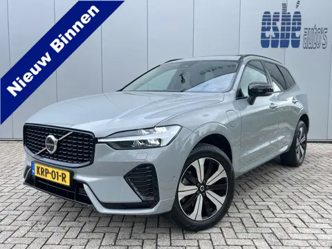 Volvo XC60 2.0 T6 350 Pk AWD Plus Dark Navigatie Panoramdak Full Led Harman Kardon 360 Camera Stoel 