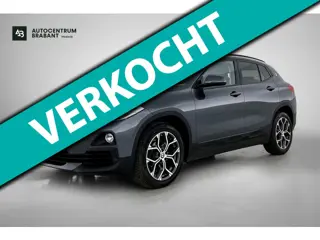 BMW X2 SDrive18i Executive Edition (GROOT-NAVIGATIE, STOELVERWARMING, CAMERA, PDC, DEALER ONDERHOUDE