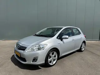 Toyota Auris 1.8 Full Hyb.Exe.Bns LEDER | CAMERA | TREKHAAK !
