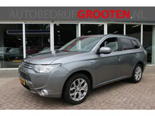 Mitsubishi Outlander 2.0 PHEV instyle (bj 2014, automaat)