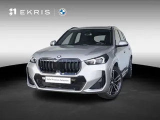 BMW X1 xDrive30e | M Sportpakket Pro | Innovation Pack | Travel Pack | 19 inch | Stuurwielrand verwa