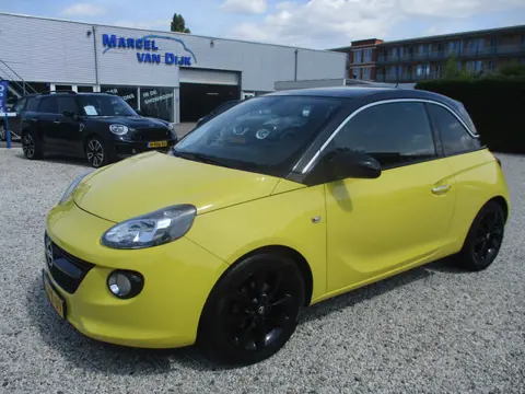 Opel ADAM 1.2i Glam!