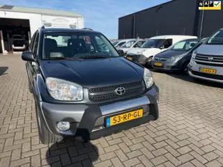 Toyota RAV4 2.0-16V VVT-i Sol|4x4|Clima|PDC|Leer