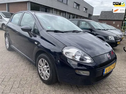 Fiat Punto Evo 0.9 TwinAir Street 2014 € 3.250.- 1 Jr. Apk , Zo mee