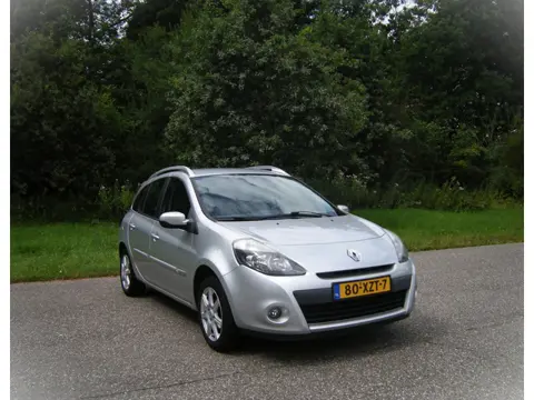 Renault Clio Estate 1.2 TCE Collection . Airco . LMV . Cruiscontrol . Trekhaak . enz
