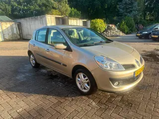 Renault Clio 1.6-16V Dynamique S