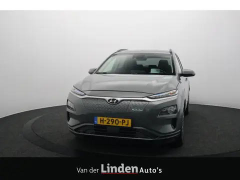 Hyundai KONA EV Premium 64 kWh 3- Fase SOH 96,2% | Warmtepomp | Camera | Navigatie | Head-Up Display