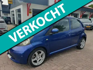 Toyota Aygo 1.0-12V + 5drs AIRCO BJ 2007