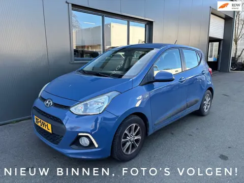 Hyundai I10 1.2 i-Vision / Airco / Stoelverwarming / Parkeersensoren achter!
