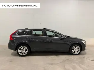 Volvo V60 2.4 D6 AWD Plug-In Hybrid Summum Dak Leer Navi