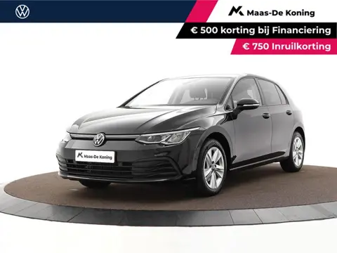 Volkswagen Golf 1.0 eTSI 110pk DSG Life · Camera · Apple/Android Car Play · Sfeerverlichting · P-Sen