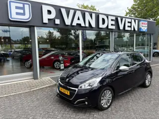 Peugeot 208 1.2 PureTech Allure 110pk/82kW Automaat | Leder  | Camera | Navi | Carplay / Android | S