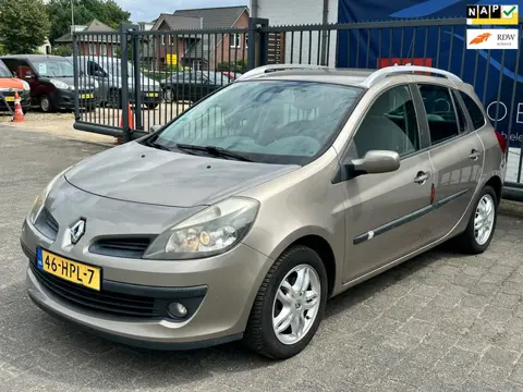 Renault Clio Estate 1.2 TCE Sélection Business Sport / AIRCO / CRUISE CONTROL / NAP!!