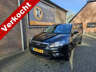 Ford FOCUS Wagon 1.6 Comfort (bj 2011)