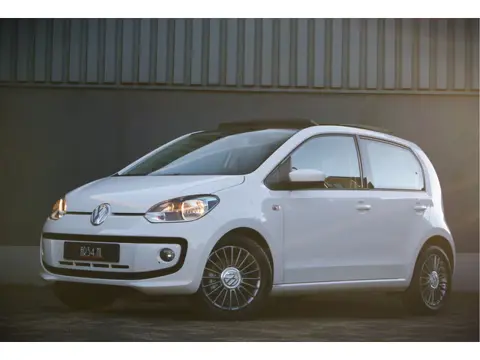 Volkswagen up! 1.0 75PK high up! Panoramadak/Navi/PDC/Stoelverwaming/Leder/CC