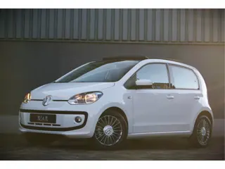 Volkswagen up! 1.0 75PK high up! Panoramadak/Navi/PDC/Stoelverwaming/Leder/CC