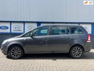 Opel Zafira 1.6 Cosmo 7 zits. 2011 3495eu