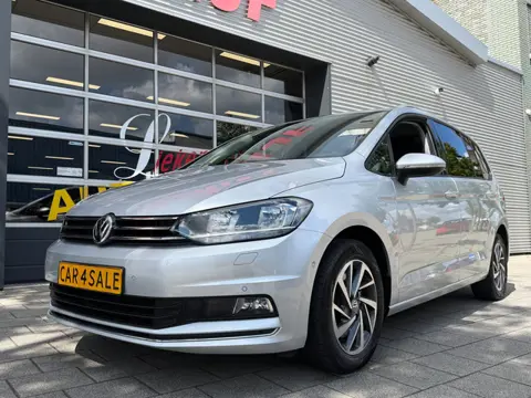 Volkswagen Touran 1.2 TSI Sound BlueMotion Tech - Apple CarPlay / Navigatie I Airco I PDC I Veilighe