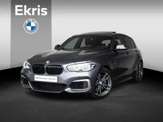BMW 1 Serie M140i | High Executive | Akrapovič | Harman-Kardon | Stuurwielrand verwarmd | Achteruitr