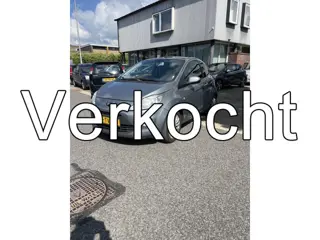 Ford Ka 1.2 Titanium X start/stop.Clima. Keurig nette en zeer goed rijdende Ka.