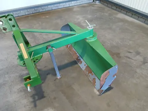 Compact grondschaaf