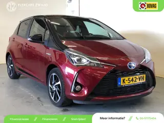 Toyota Yaris 1.5 Hybrid Y20 BiTone - Automaat - Panodak - Climate - Trekhaak afn.