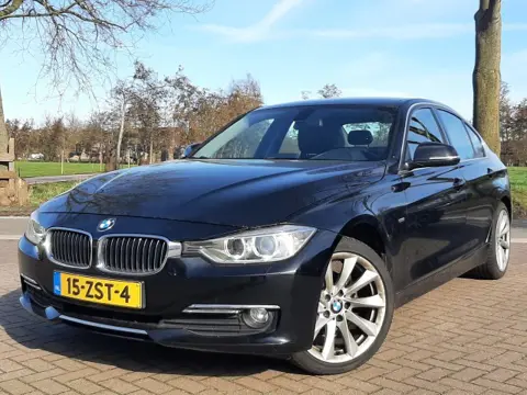 BMW 3-SERIE 320i