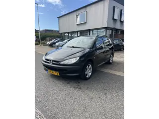 Peugeot 206 SW 1.4 Air-line Airco. Goed rijdende 206 met een Apk keuring T/m 24-11-2026