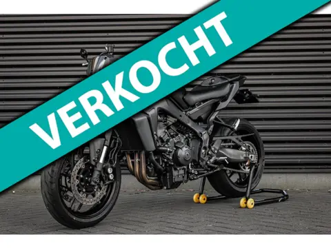 Yamaha Tour MT- 09 ABS 119PK 2025 DEMO-MODEL / COMPLETE DOCUMENTATIE / AKRAPOVIC EXHAUST / QUICK SHI