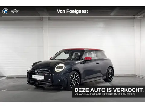 MINI 3-Deurs Cooper SE John Cooper Works | Pakket XL | Harman/Kardon | Panoramadak |