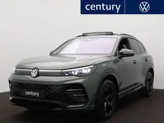 Volkswagen Tiguan 1.5 eHybrid R-Line | Panodak | 360 Camera | Navi | Head-Up | Zwenkbare Trekhaak | 