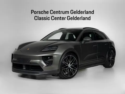 Porsche Macan 4