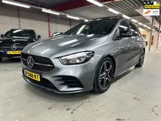 Mercedes-Benz B-klasse 180 Business Solution AMG, Pano, Led, Org NL!