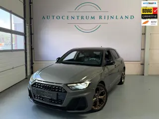 Audi A1 Sportback 30 TFSI S Line edition one, Automaat, Carplay, Stoelverwarming