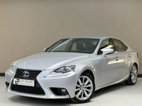 Lexus IS 300h Business Line, 180Pk, 2017, 2de eigenaar, Volledig leder, Dealer onderhouden, Stoelver