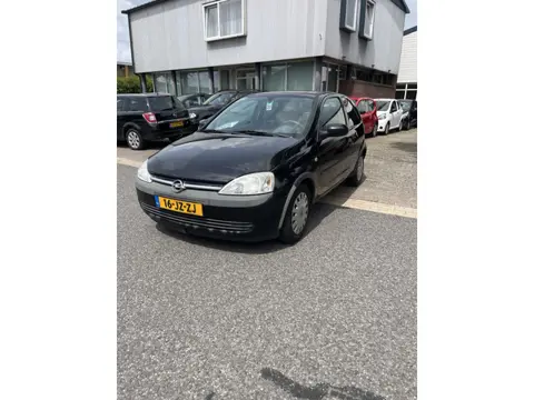 Opel Corsa 1.2-16V Comfort Airco. Nieuwe Apk 24-08-2027